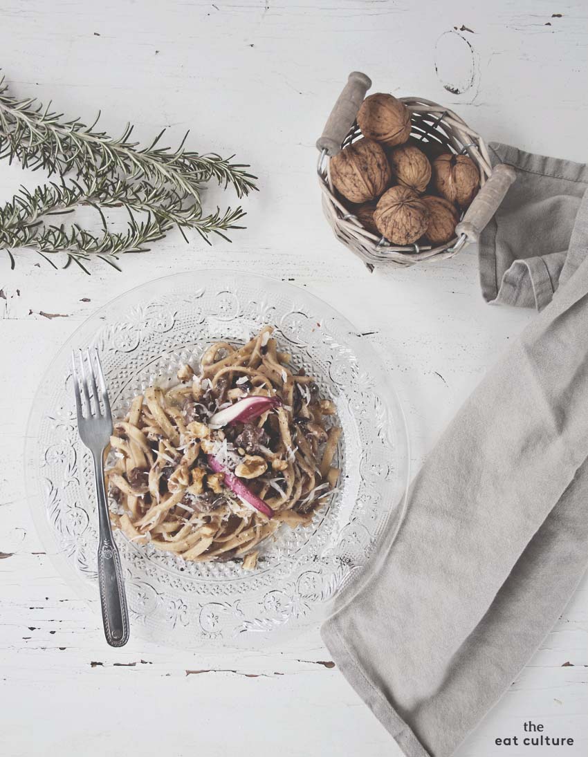 scialatielli pasta with walnut sauce and red chicory