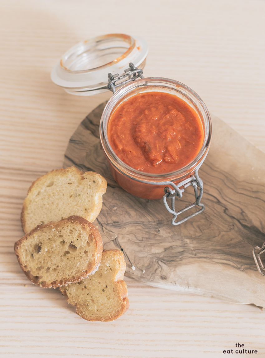 La ricette di casa: la salsa ajvar, la crema ai peperoni che viene dai Balcani.